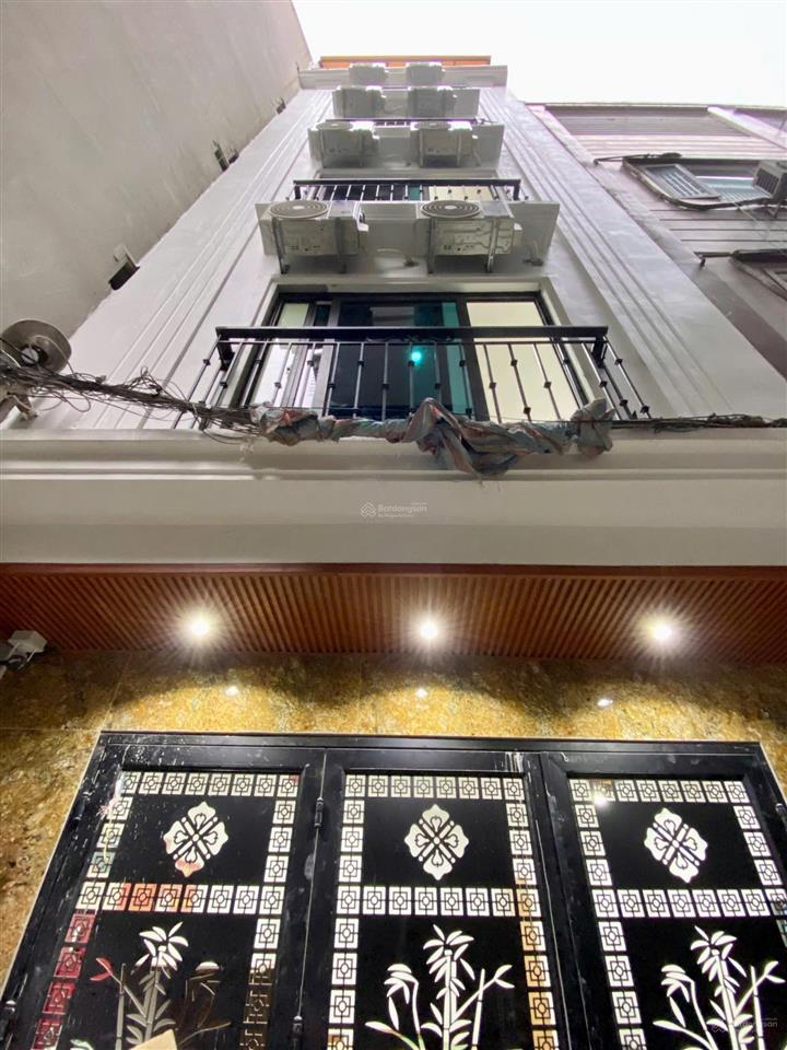 Toà chdv trung kính, 50m2*7t, mt 4.5m, 11 phòng kk, sát phố, hai thoáng, đủ pccc, dòng tiền 6%/năm