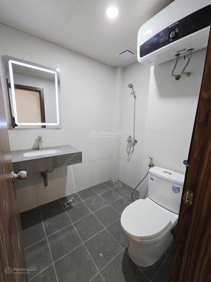 Toà chdv nguyễn ngọc vũ, 91.3m2*7t, mt 8m, 24 phòng kk, ngõ ô tô, đủ gpxd/pccc, dòng tiền ~8%/năm!
