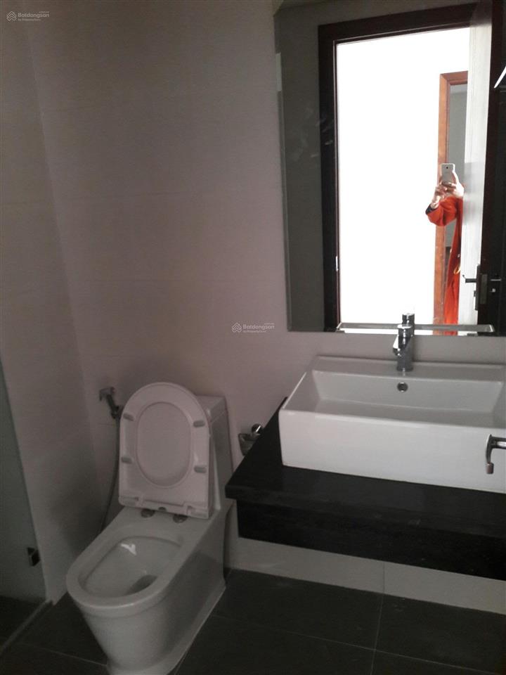 O968127636 chính chủ gửi bán căn tòa b6a nam trung yên nguyễn chánh, cầu giấy dt 60m2, full nt đẹp
