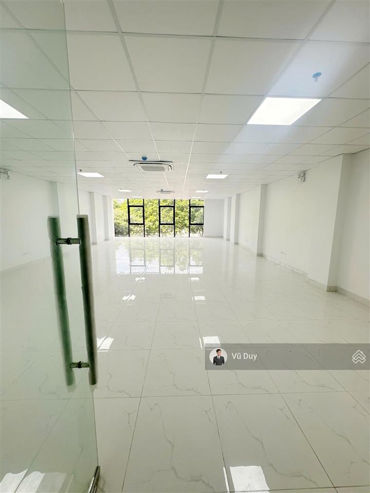 Cho thuê văn phòng đức diễn, bắc từ liêm dt 144m2 giá 18 triệu/tháng