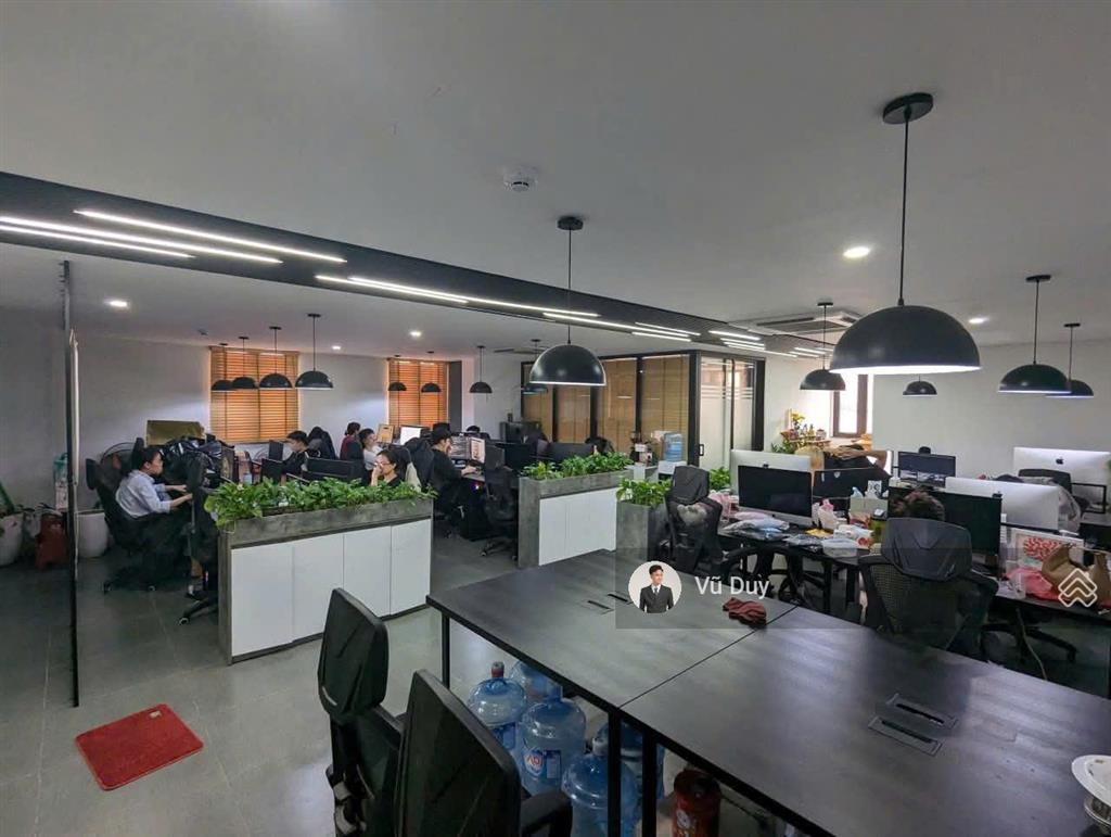 Cho thuê văn phòng láng hạ, đống đa dt 120m giá 30 triệu/tháng