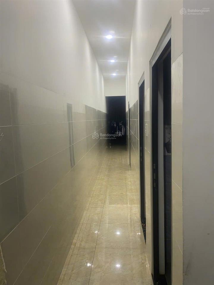 Bán nhà mặt tiền kinh doanh huỳnh thị hai. dt 5m x 35m , nhà 2 tầng . giá 12 tỷ tl