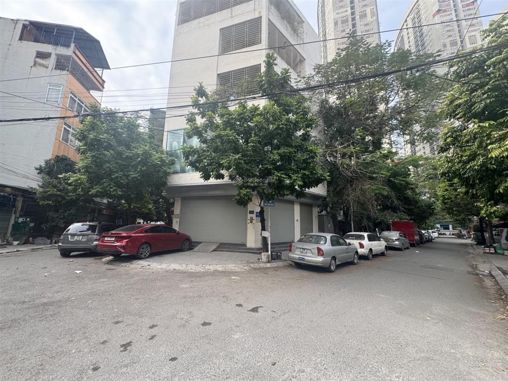 Chính chủ! bán nhà lô góc 5 tầng ngay chân cc victoria kđt văn phú 33m2 ngõ thông 20m ra ô tô đỗ