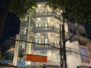 Mặt tiền ngô quyền bề nhà ngang 7m 5 lầu sân thương thang máy hiện đại, giá 23.8 tỷ tl