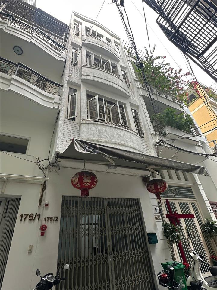 Nhà hẻm xe hơi lý tự trọng 4x22m, trệt 3 lầu ngay chợ bến thành, giá 30 tỷ tl