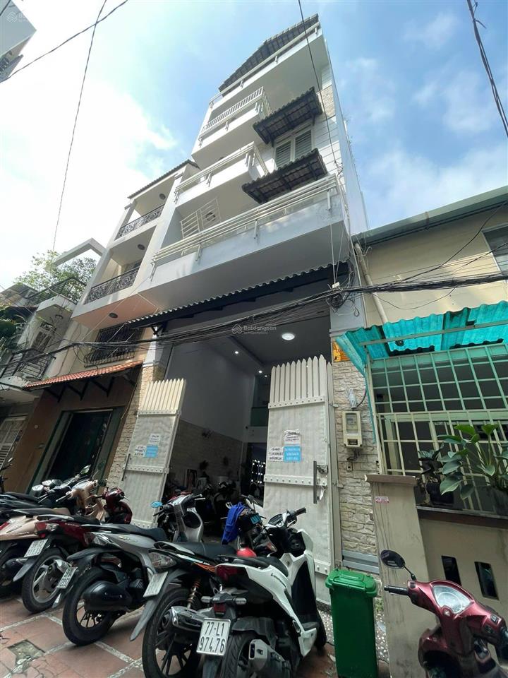 Nhà hxh 8m trần hưng đạo, quận 1. dt 5.6x17m, nhà trệt, 4 lầu st, giá 31 tỷ tl