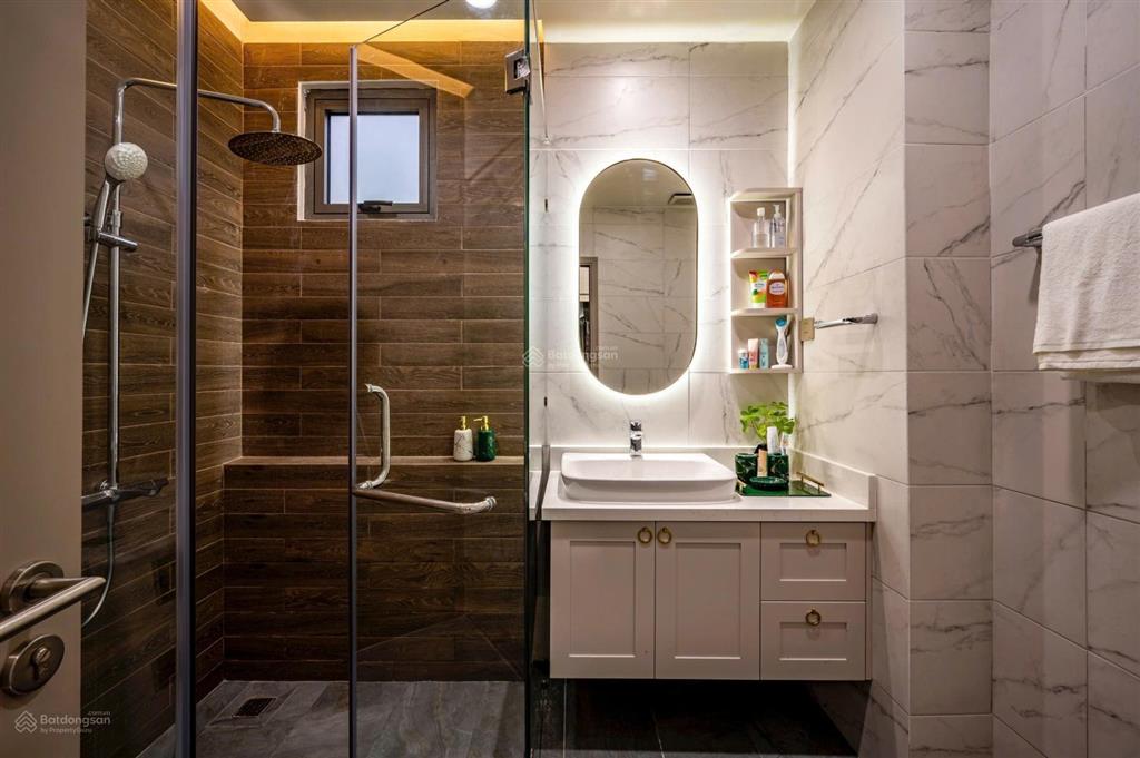 Bán nhà đẹp 2 mt hxh trần bình trọng quận 5, 7.8x8.7m 5 tầng chỉ nhỉnh 17 tỷ