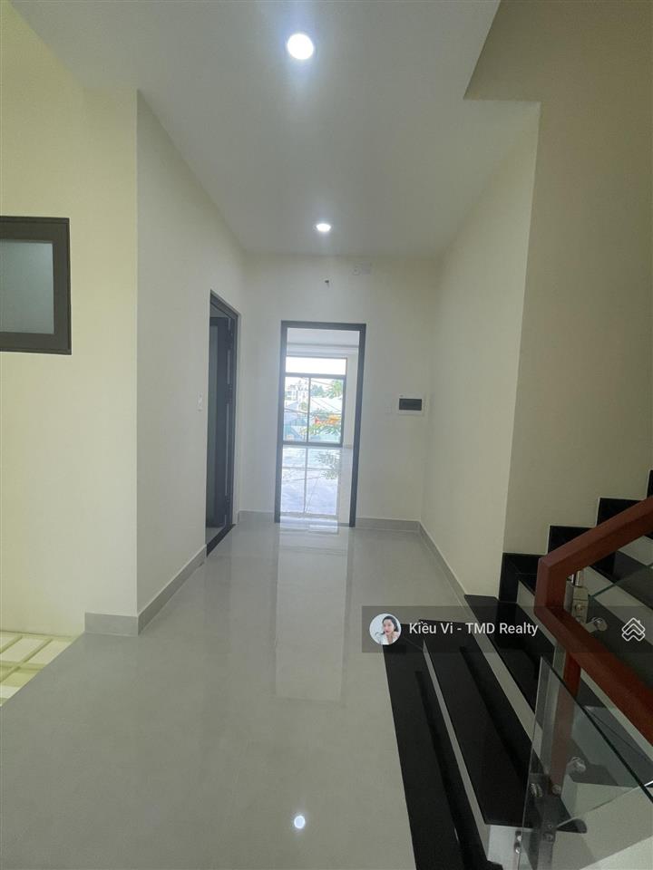 Cho thuê nhà phố mặt tiền đường liên phường quận 9 phù hợp làm vp cty/salon/showrom