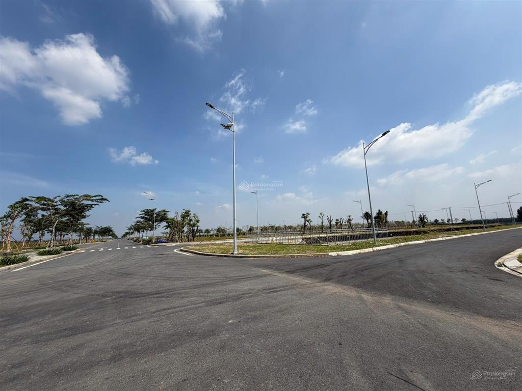 Bán gấp cặp đất 180m2, full thổ, mặt tiền đường lương hòa, sổ riêng, thương lượng