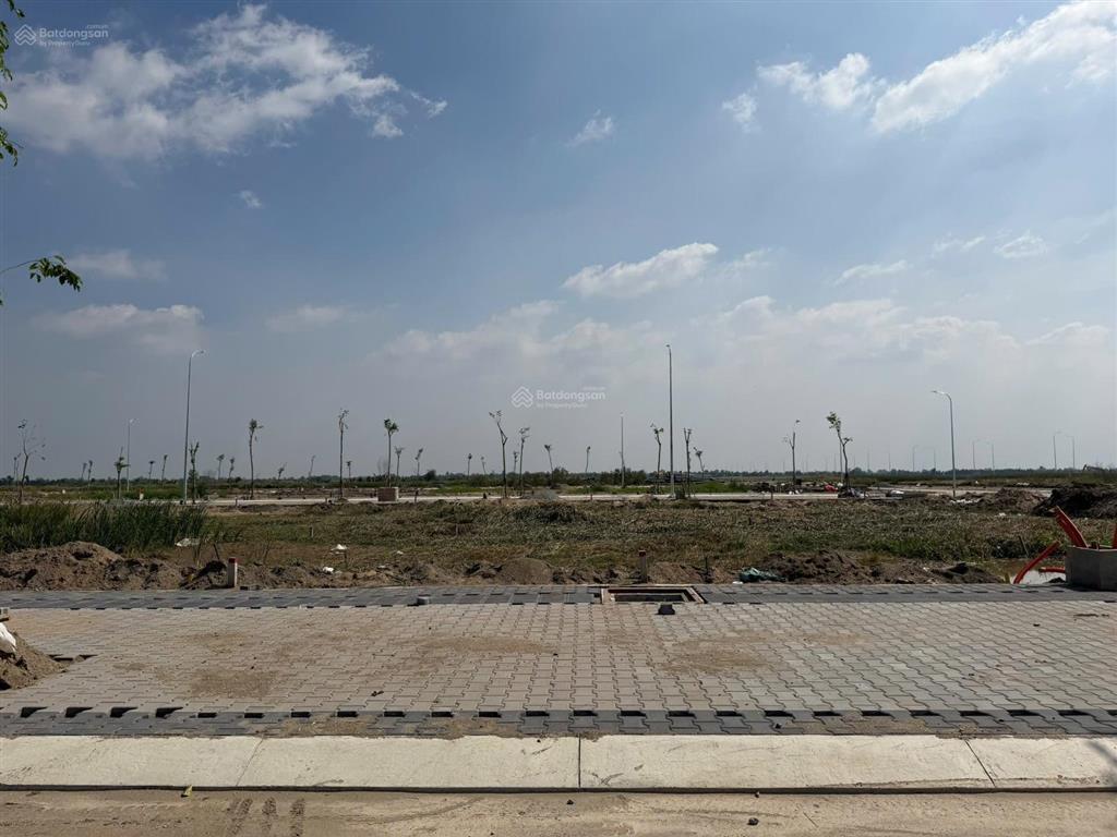 Bán gấp cặp đất 180m2, full thổ, mặt tiền đường lương hòa, sổ riêng, thương lượng