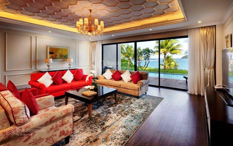Chủ nhà cần bán nhanh biệt thự 3 phòng ngủ mặt biển. giá 9.5 tỷ