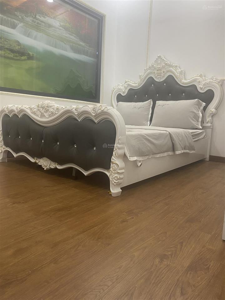 Hoa hậu hẻm 100 ama khê  nhà 3,5 mê "full option"  đẹp không tì vết