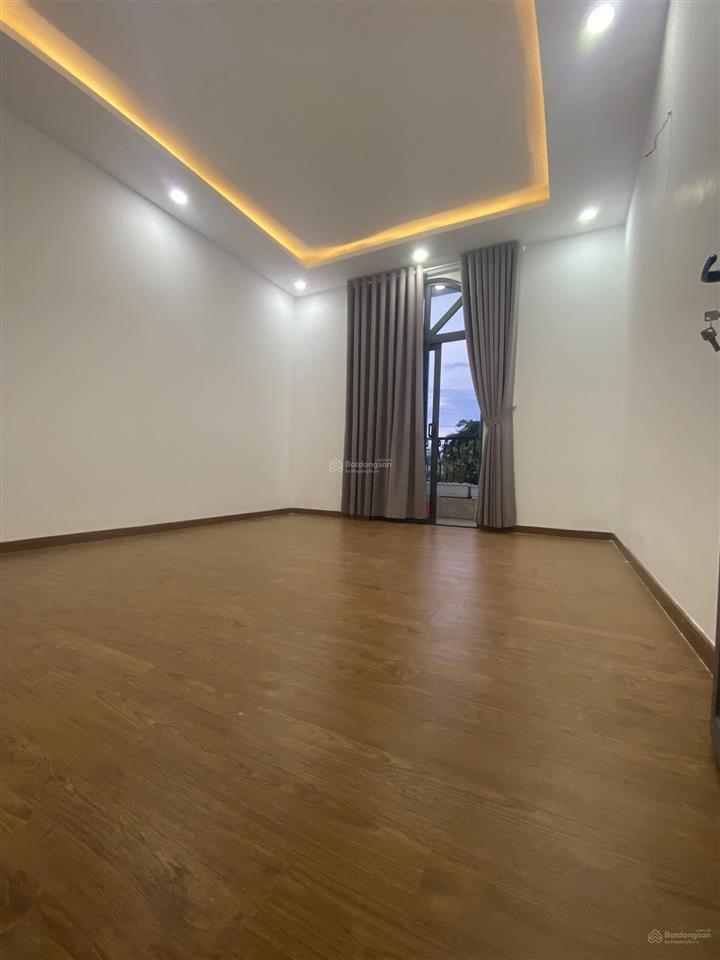 Hoa hậu hẻm 100 ama khê  nhà 3,5 mê "full option"  đẹp không tì vết