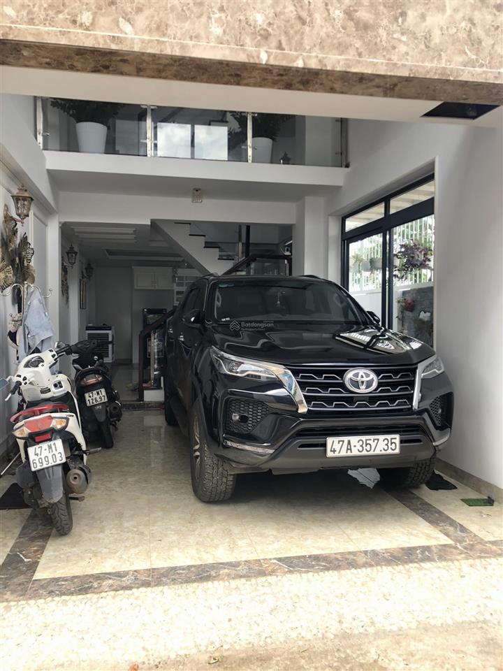 Hoa hậu hẻm 100 ama khê  nhà 3,5 mê "full option"  đẹp không tì vết