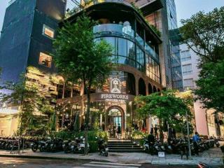 Đối diện ks new world  mt phạm hồng thái, p. bt, q1  dt 8 x 18m  2 tầng  hđt 180tr  giá 80 tỷ