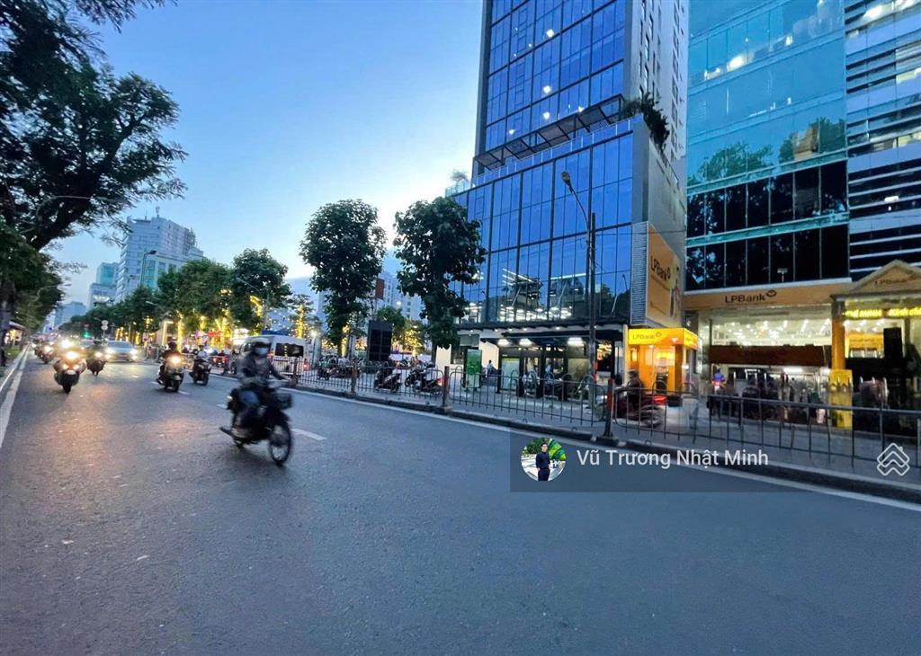 Góc 3 mặt tiền trần quang khải  nguyễn hữu cầu 221m2 (13 x 17) hđt 350 triệu  bán 70 tỷ