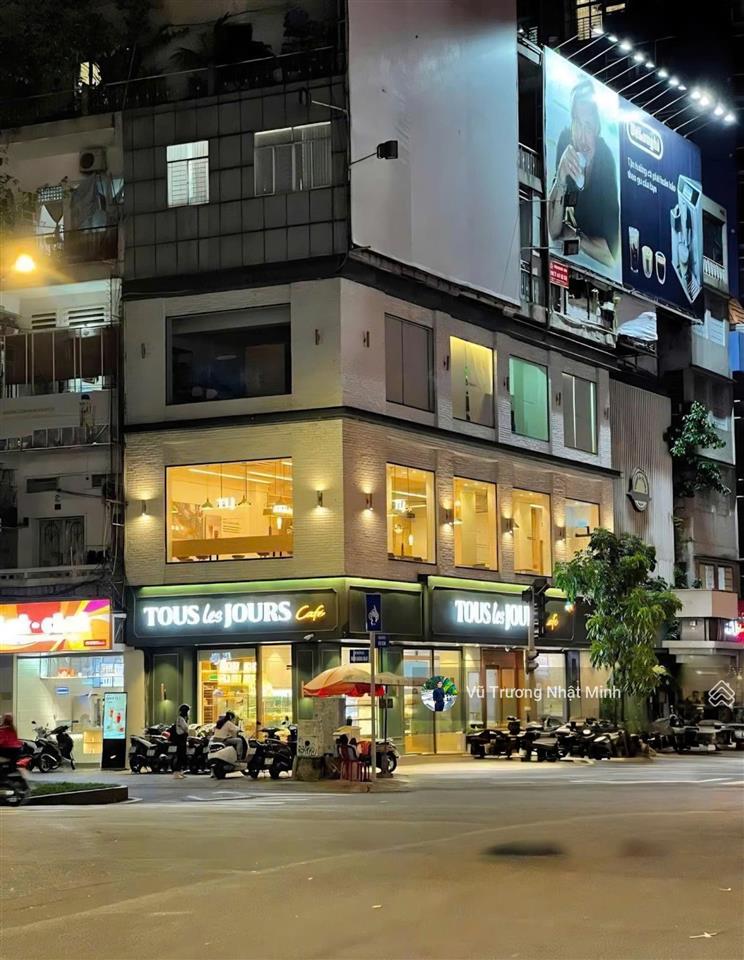 Góc 2 mặt tiền trần hưng đạo ký con, q.1 100m2 (5 x 20) 4 tầng hđt 200 triệu bán 50 tỷ