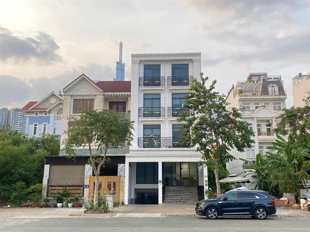 Siêu vị trí! nằm trong cụm trung tâm tài chính quốc tế thủ thiêm 158m2, 4 tầng, 55 tỷ, hđt 130tr/m2