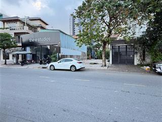 Đất xây văn phòng ngay song hành xa lộ hà nội, cách metro thảo điền 100m, 7,5 x 20m (150m2) 43,5 tỷ