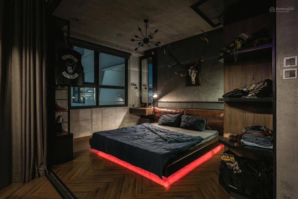 Siêu rẻ! bán căn góc 3pn tầng đẹp, view thoáng tại vinhomes dcapitale chỉ nhỉnh 9 tỷ!  0392 418 ***