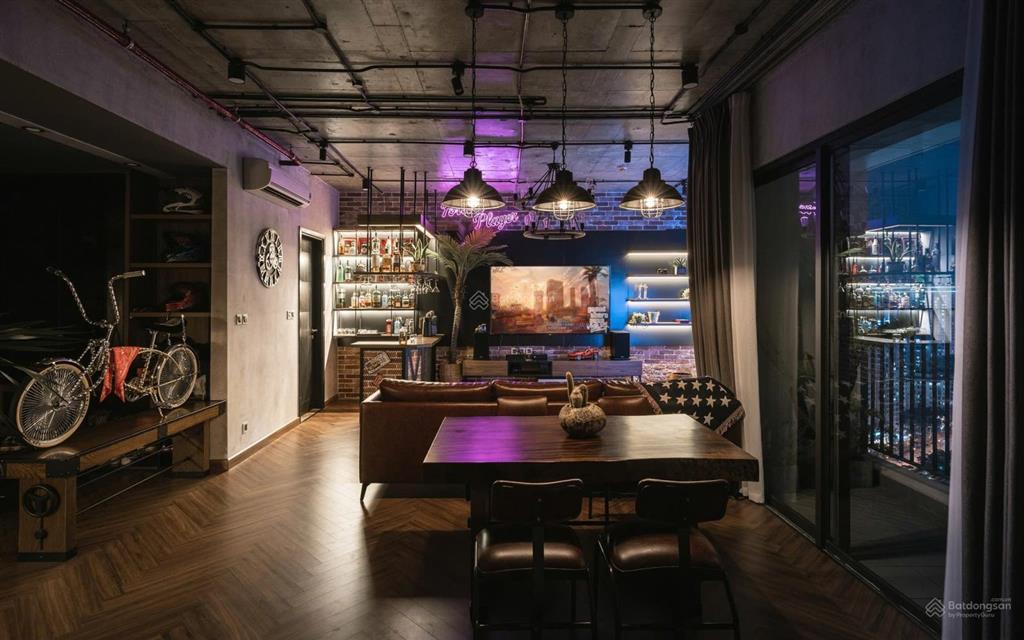 Siêu rẻ! bán căn góc 3pn tầng đẹp, view thoáng tại vinhomes dcapitale chỉ nhỉnh 9 tỷ!  0392 418 ***