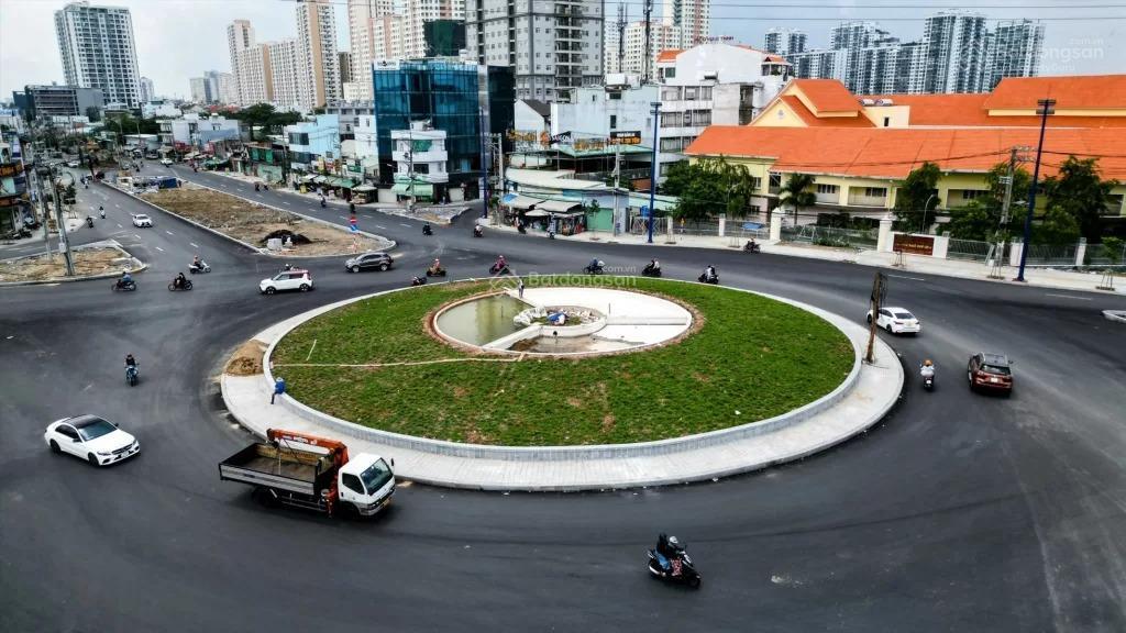 Bán đất ngay trần não, gần trạm metro số 1 cn 2000m2 xd 65%, hs 4.55 giá chỉ 130 tr/m2