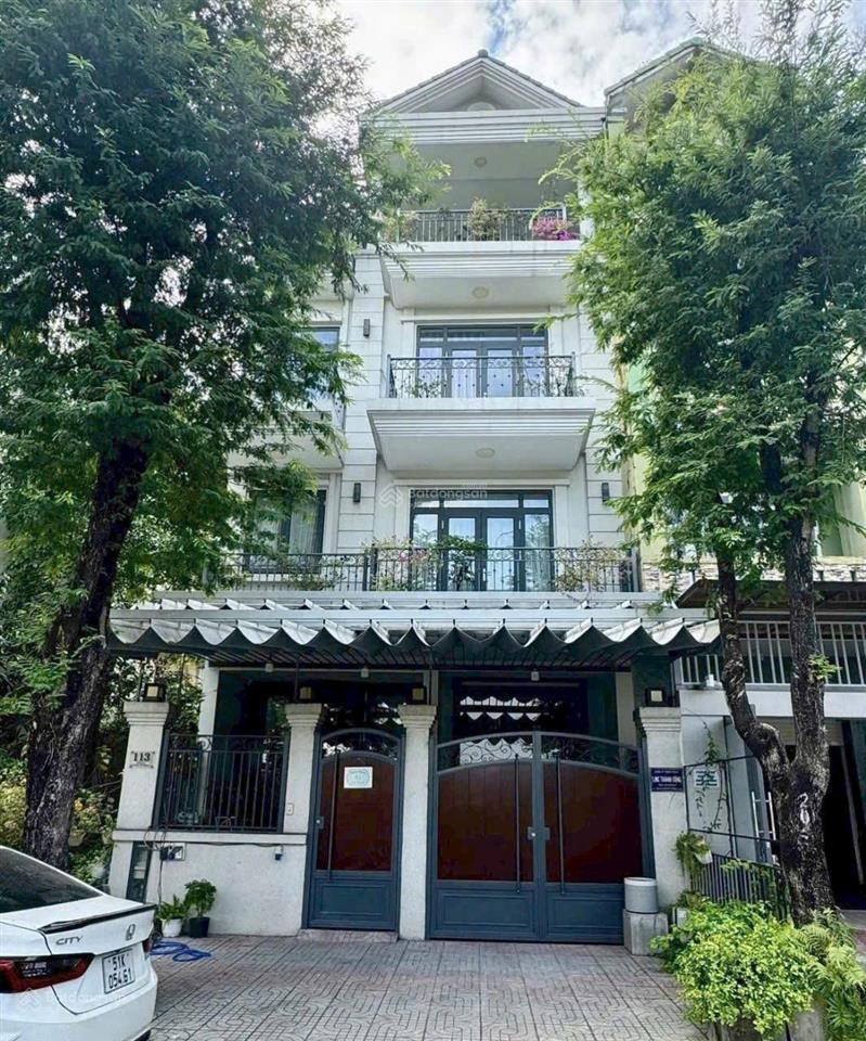 Bán gấp cần tiền  giảm sốc 1.7 tỷ  biệt thự kdc ven sông q7 7x18m  hầm 5 tầng tm  giá 31.3 tỷ