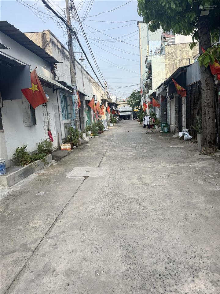 Bán nhà 1/ tân kỳ tân quý, 4x16m, 4 phòng đang cho thuê, hẻm xe hơi 6m sạch sẽ