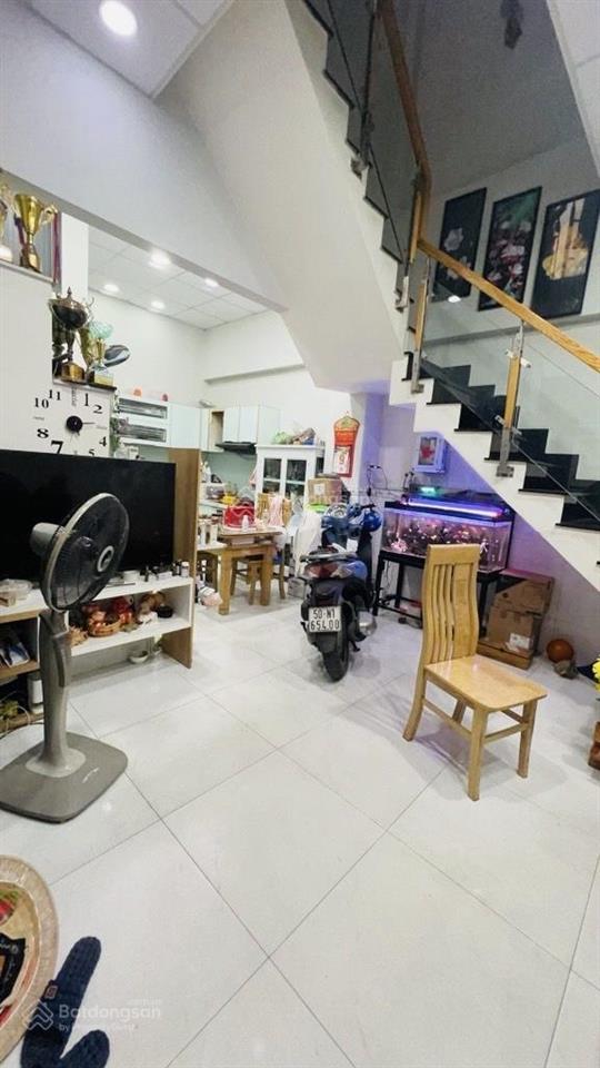 Bán nhà hai mặt tiền trương phước phan, 2 tầng(4.2x22m), dòng tiền sẵn.