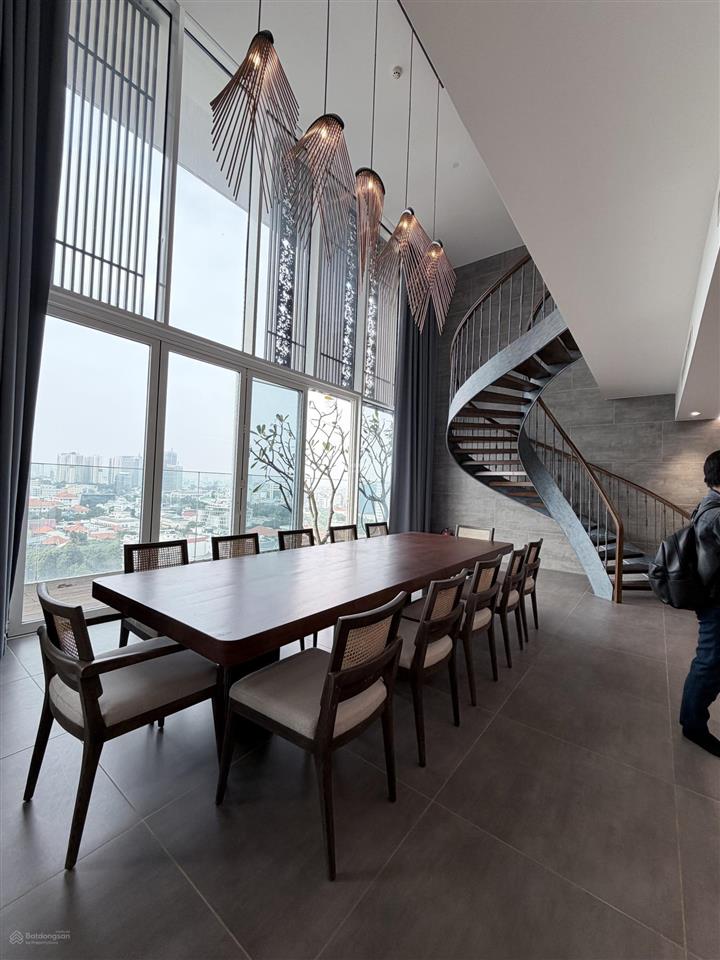 Bán penthouse 3 tầng! cđt sơnkim land  500m2  hồ bơi riêng, thang máy riêng