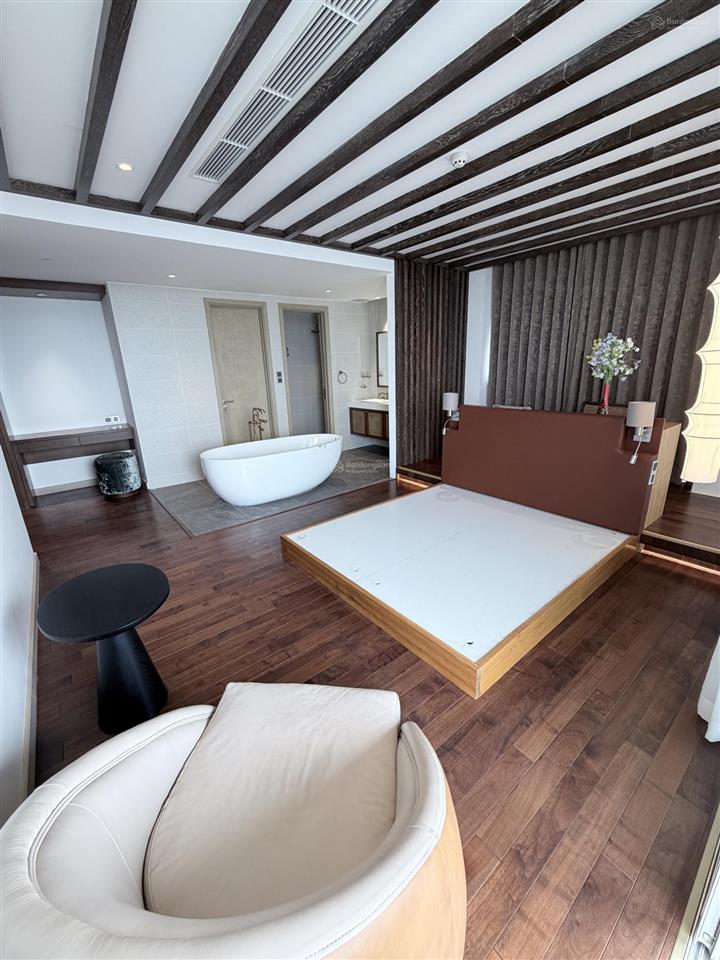 Bán penthouse 3 tầng! cđt sơnkim land  500m2  hồ bơi riêng, thang máy riêng