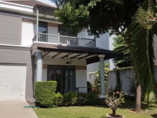 Villa hướng đông gần ngay mt nguyễn văn hưởng  360m2 chỉ 60 tỷ còn bớt