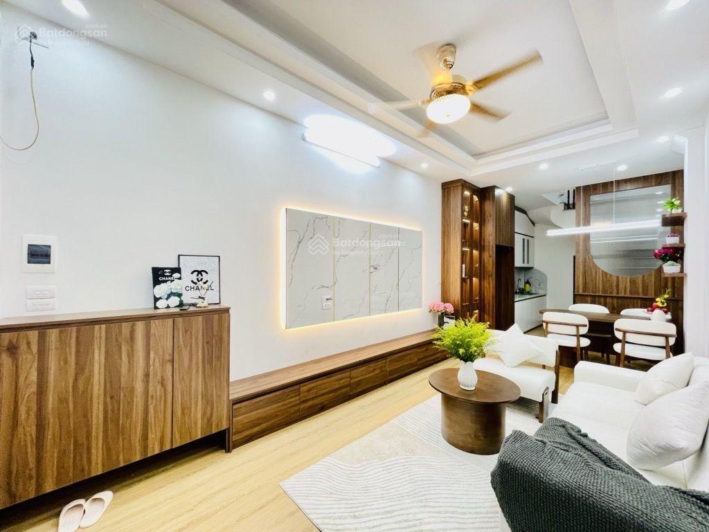 Chỉ hơn 5 tỉ có nhà mới vĩnh hưng, gần phố cách ô tô 30m full nội thất tiện ích ngập tràn