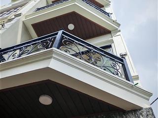 7 tỷ có nhà trung tâm hoàng mai và hai bà trưng, 5 tầng, 5m ra ô tô tránh