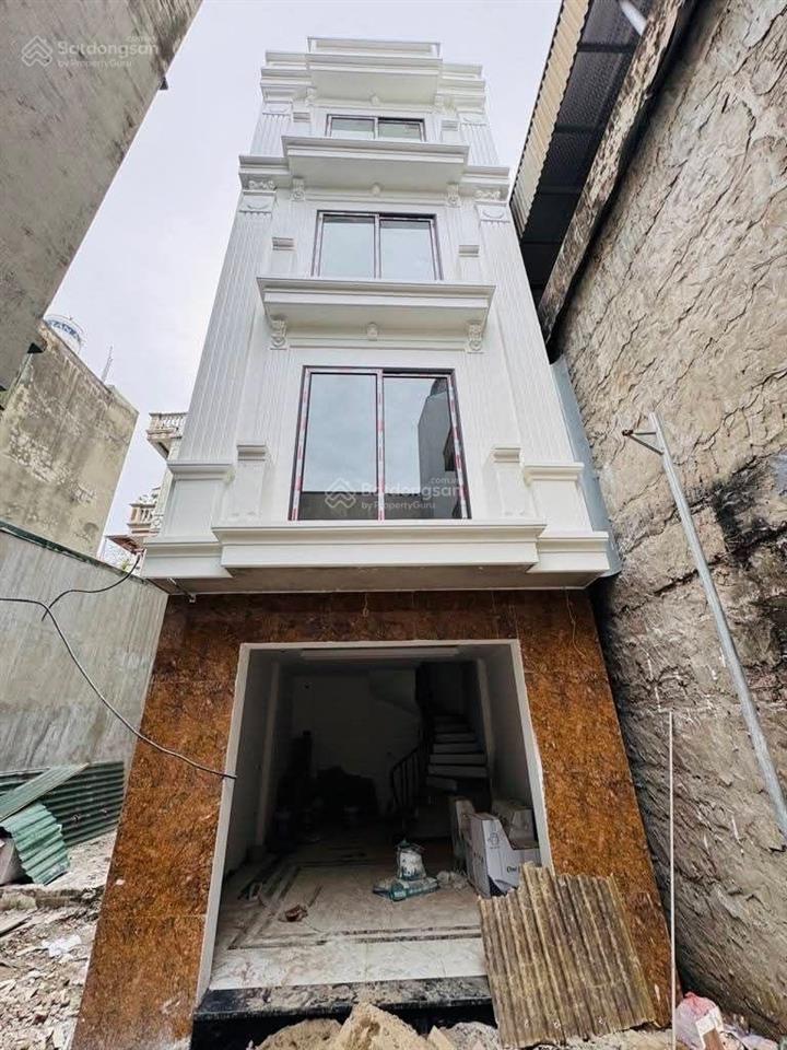 Khuyến lương  giá đầu tư dưới 6 tỷ, nhà mới kính koong 5 tầng