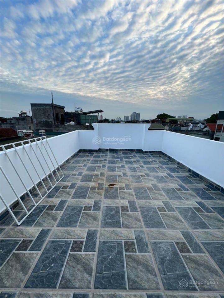 Khuyến lương  giá đầu tư dưới 6 tỷ, nhà mới kính koong 5 tầng