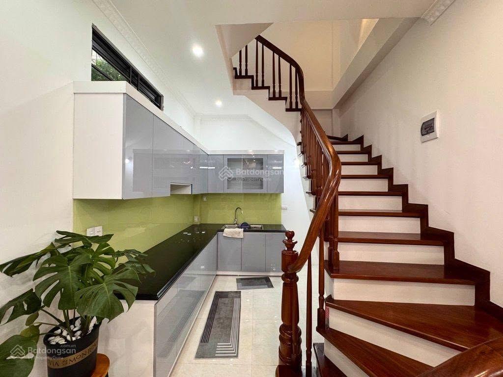 Siêu phẩm kim ngưu/lạc trung  nhà mới kính koong  ô tô đỗ cổng