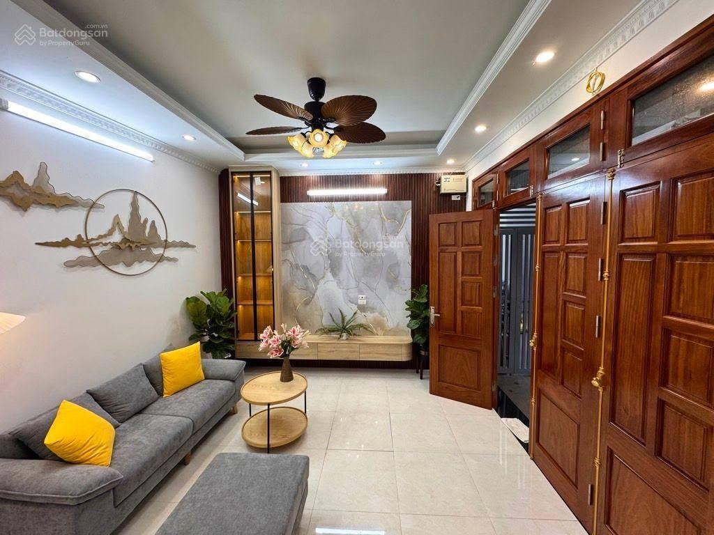 Siêu phẩm kim ngưu/lạc trung  nhà mới kính koong  ô tô đỗ cổng