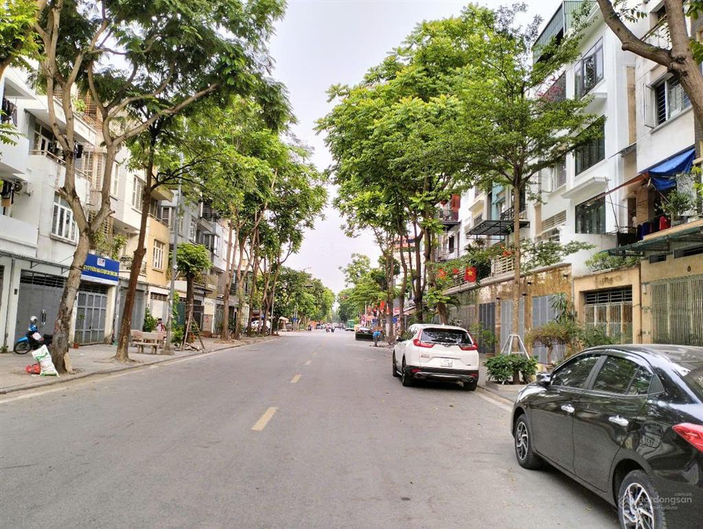 Chủ cần tiền bán gấp lô đất dv dương nội 10 ,5tỷ có thương lương cho khách thiện chí