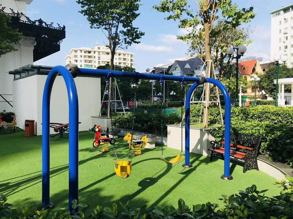 Không nội thất giá 5,5 tỷ hàng xóm nhờ bán 2pn đang cho khách gđ việt thuê. chủ cần tiền bán gấp