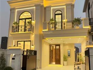 Bán nhà siêu vị trí 2 mt trần quang diệu q3 ngang lớn trên 10m  tn 250tr  giá bán 95 tỷ