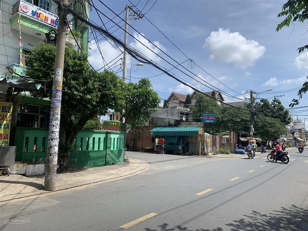 Nhà 6x18m mặt tiền đông hưng thuận  trục chính từ gv qua kdc an sương
