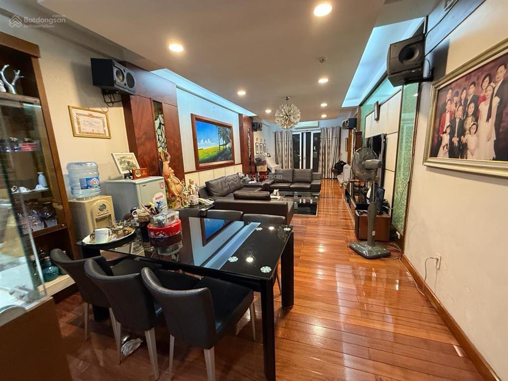 Phân lô ô tô hoàng quốc việt, mặt ngõ 2 thoáng, 80m2x4t đủ c.năng, nhà dân xây, giá cực tốt 18.8 tỷ