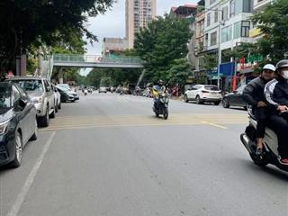 Chính chủ cần bán gấp nhà mặt phố trần quốc hoàn,vỉa hè rộng,kd đỉnh, 45m2x4t, giá chỉ 37 tỷ có tl.