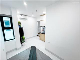 Bán chdv khu mai dịch  cầu giấy, 50m2x7t, thang máy, 10pkk, 5m ra ô tô, giá bán chỉ 17.5 tỷ gấp