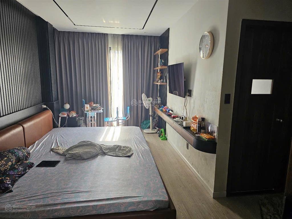 Ngộp bank bán rẻ hơn thị trường 20%  mt trường sơn q10  86m²  nhà 4 tầng  giá chỉ 22 tỷ có bớt