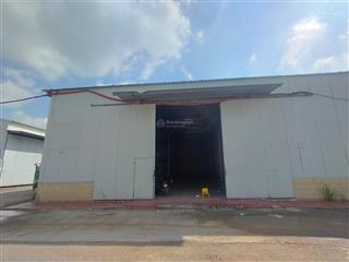 Cho thuê kho đường châu văn liêm, phú đô, nam từ liêm. dt 600m2 cao 8m, có điện 3fa. giá 85k/m