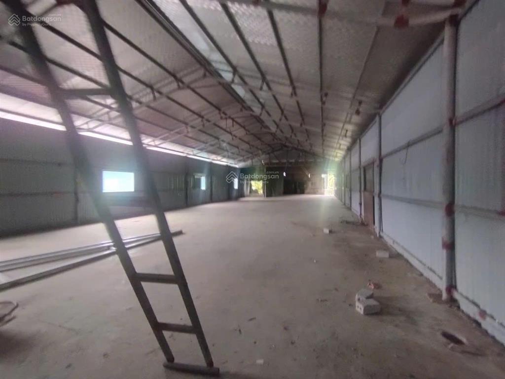 Cho thuê kho đường nguyễn khoái, hoàng mai. dt 680m2, 700m, 300m cao 6m điện 3fa, nước sạch. 55k/m2