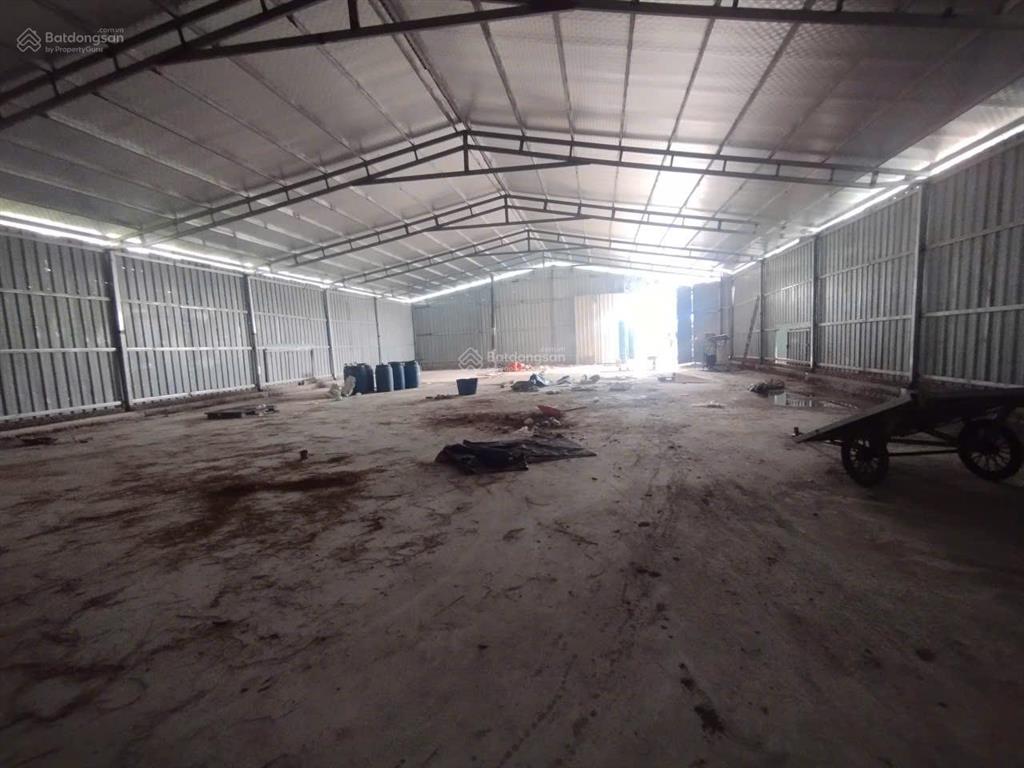 Cho thuê kho đường nguyễn khoái, hoàng mai. dt 680m2, 700m, 300m cao 6m điện 3fa, nước sạch. 55k/m2