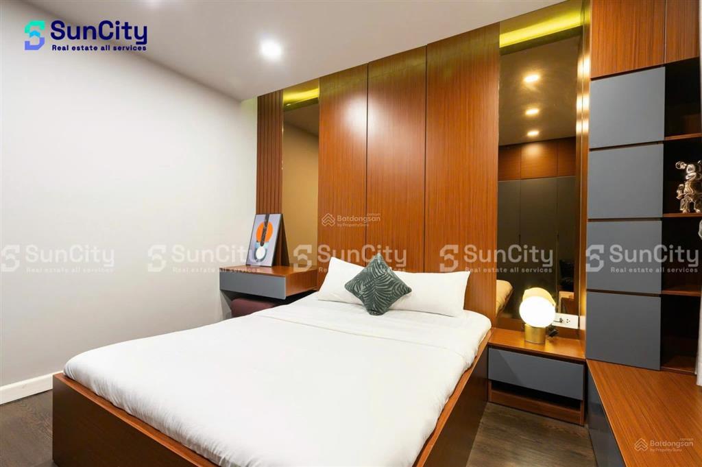 Bán cc the tresor, 7,5 tỷ, 65m2, q4, hcm giá tốt, tầng cao view sông bến vân đồn, nhà đẹp sẵn hđt